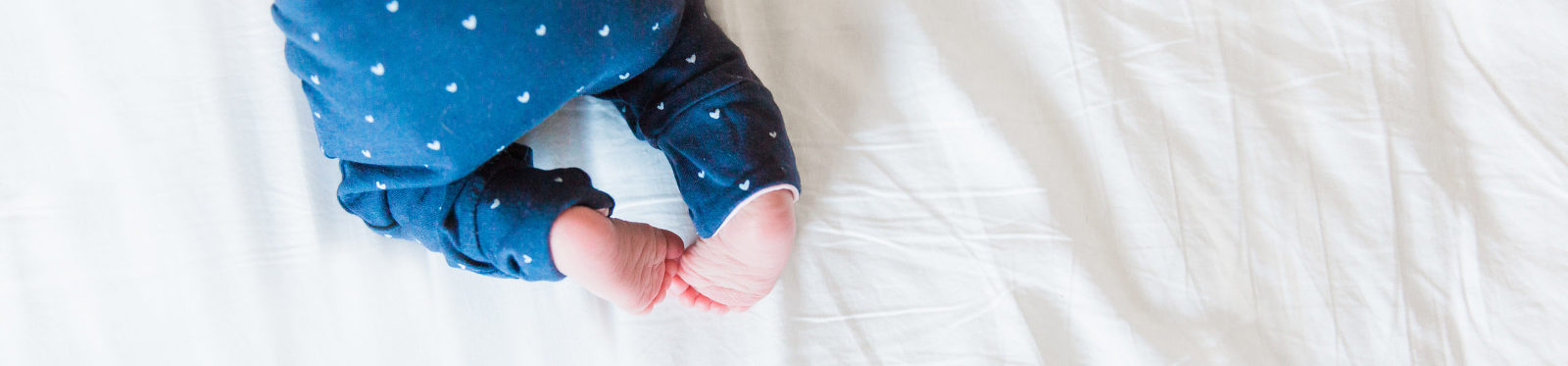 newbornfotografie noord Holland baby voetjes